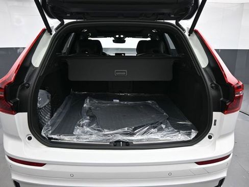 New 2026 Volvo XC60 B5 Ultra w/ Climate Package AWD/4WD image 30