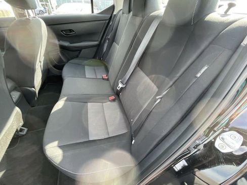 Used 2025 Nissan Sentra SV image 17