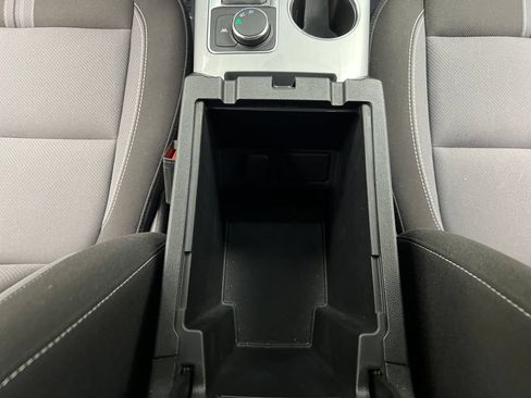 Used 2025 Chevrolet Blazer LT FWD image 45