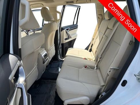 Used 2016 Lexus IS 300 AWD w/ Premium Package image 10