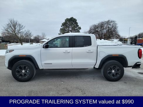 Used 2024 GMC Canyon Elevation image 3