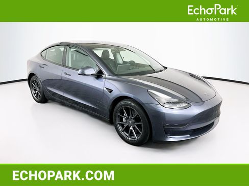 Used 2023 Tesla Model 3 Standard Range RWD image 1