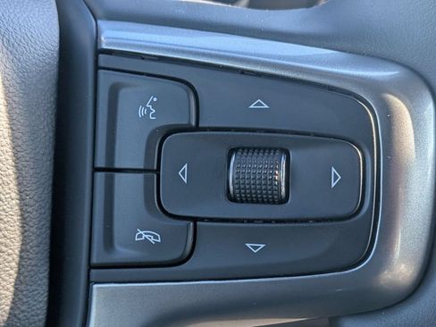 Used 2025 Chevrolet Silverado 1500 LT AWD/4WD image 21