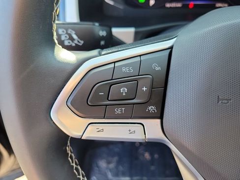 Used 2022 Volkswagen Atlas SEL AWD/4WD image 29
