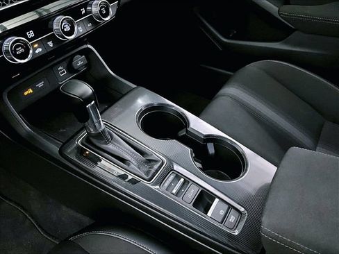 Used 2023 Honda Civic Sport image 16