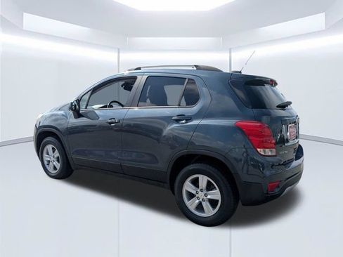 Used 2022 Chevrolet Trax LT w/ LT Convenience Package AWD/4WD image 6