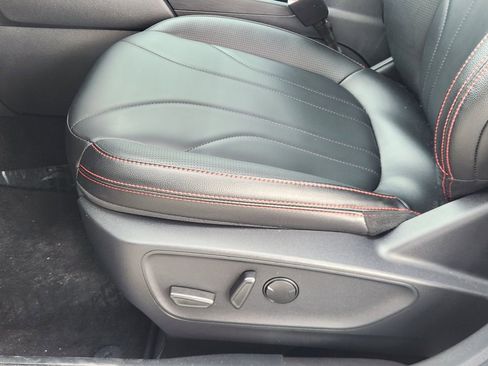 Used 2025 Ford Escape ST-Line Elite w/ Premium Technology Package image 23