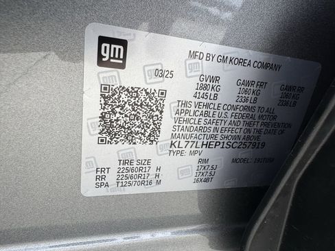 Used 2025 Chevrolet Trax LT w/ Driver Confidence Package FWD image 29