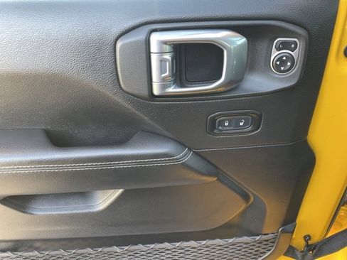 Used 2021 Jeep Wrangler Unlimited Sahara image 18