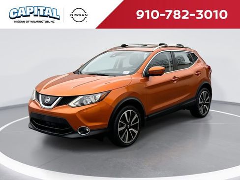 Used 2017 Nissan Rogue Sport SL w/ SL Premium Package image 1