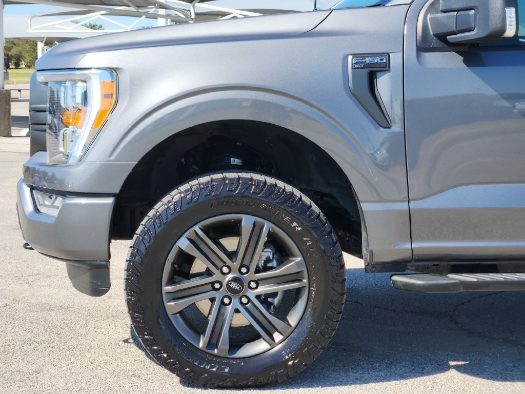 Used 2022 Ford F150 XLT w/ Equipment Group 302A High AWD/4WD image 9