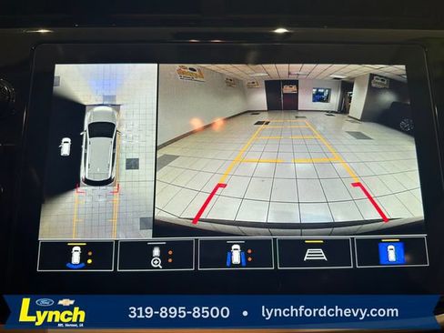 Used 2023 Chevrolet Bolt EUV Premier FWD image 4