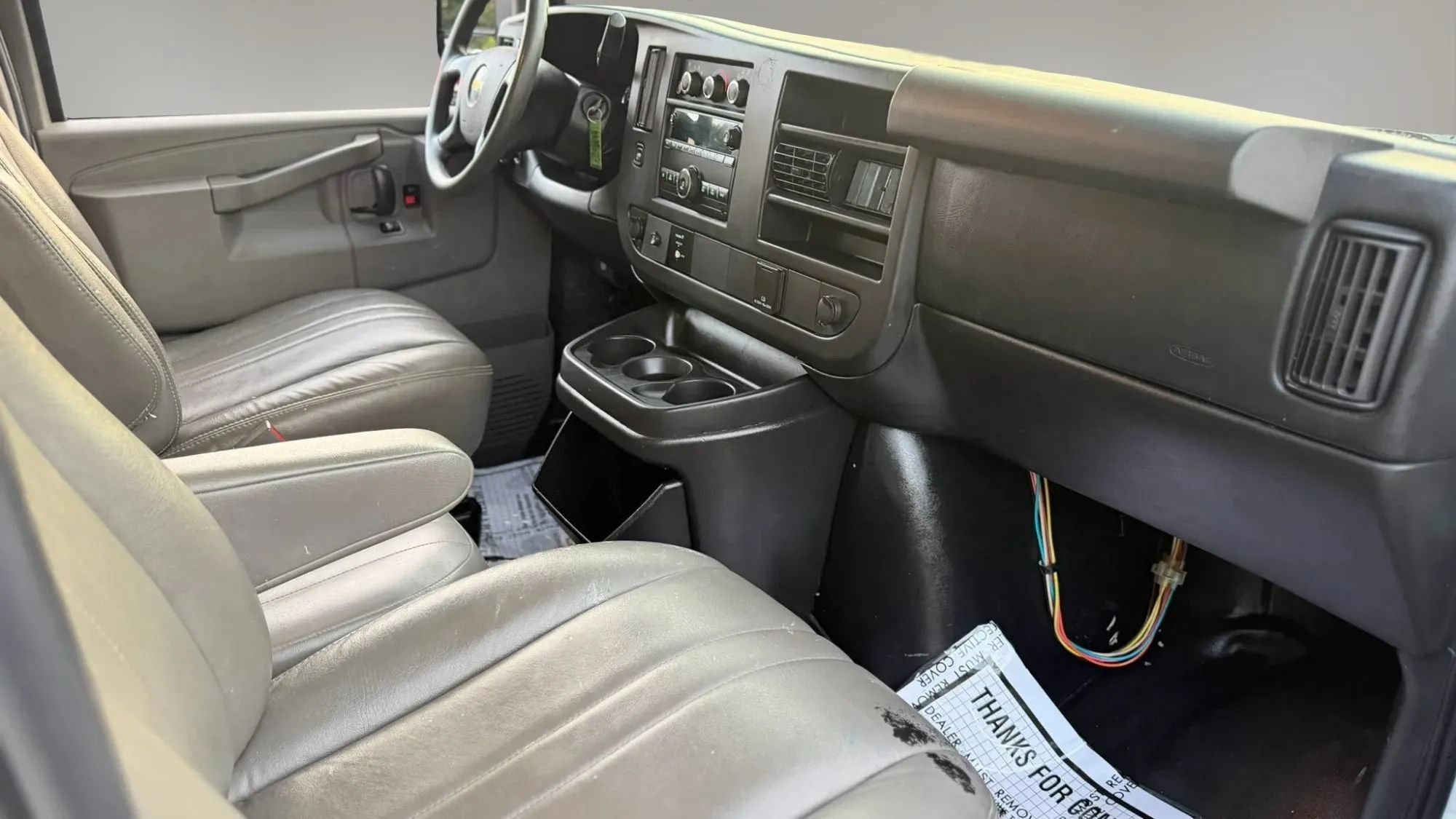 Used 2016 Chevrolet Express 2500 RWD image 16
