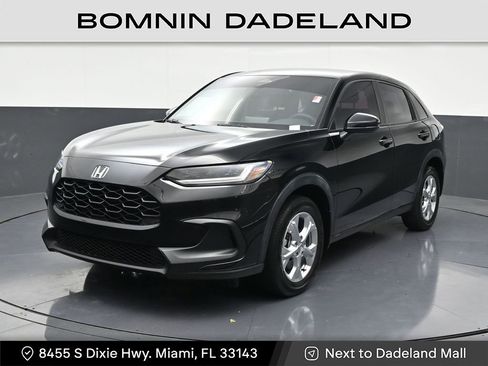 Used 2023 Honda HR-V LX image 1