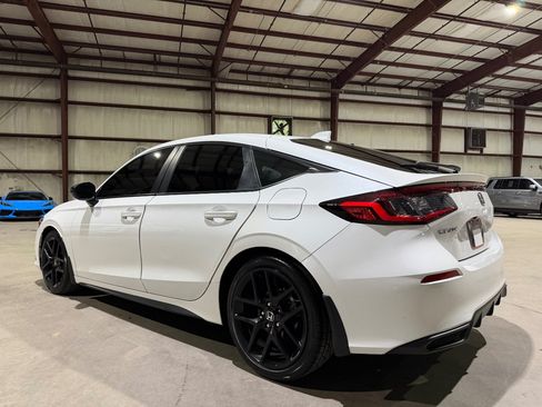 Used 2023 Honda Civic Sport image 7