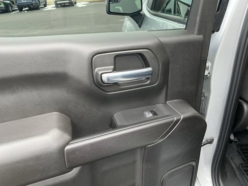 Used 2022 Chevrolet Silverado 1500 LT image 20