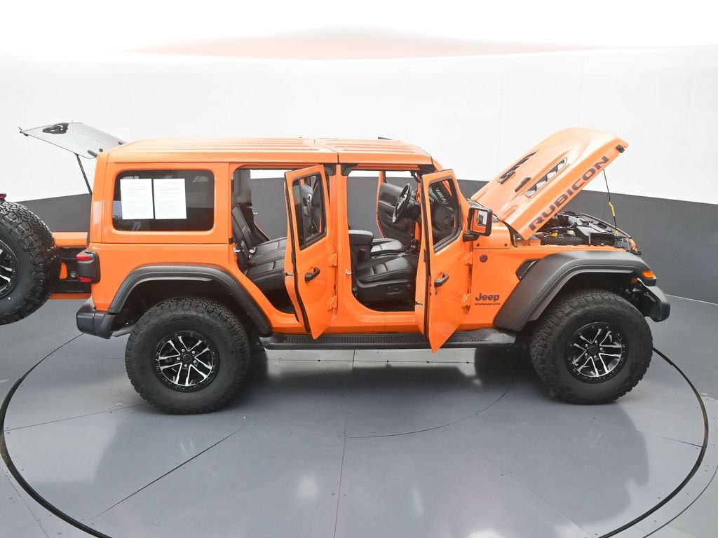 Used 2025 Jeep Wrangler Unlimited Rubicon w/ XTREMEE 35" Tire Package AWD/4WD image 69