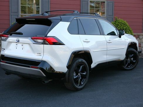 Used 2021 Toyota RAV4 XSE AWD/4WD image 5