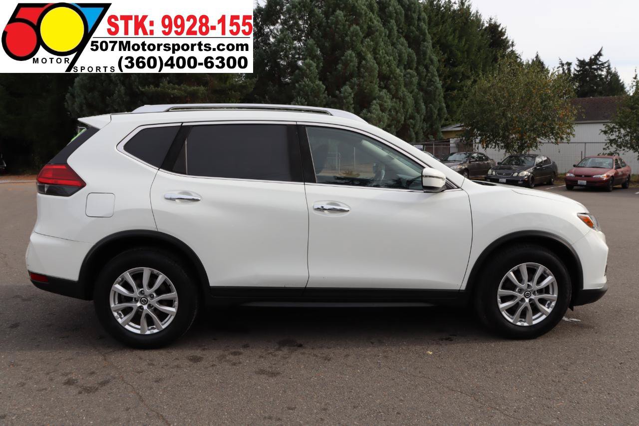 Used 2017 Nissan Rogue SV FWD image 9