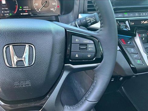 Used 2025 Honda Odyssey Touring image 20