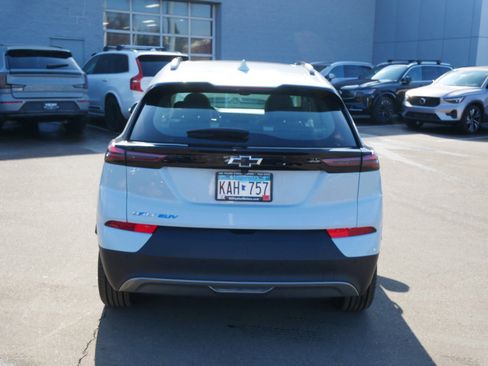 Used 2023 Chevrolet Bolt EUV Premier w/ Sun & Sound Package image 6