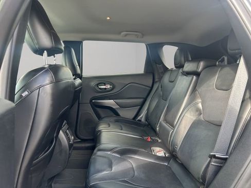 Used 2019 Jeep Cherokee Limited w/ Trailer Tow Group image 15