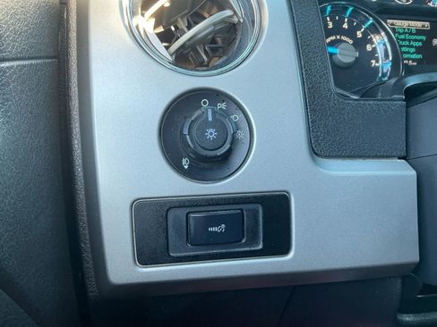 Used 2014 Ford F150 Lariat image 35