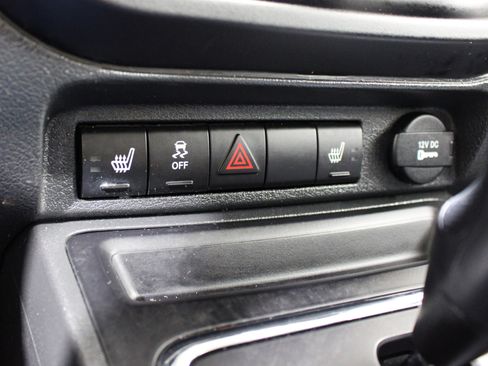 Used 2014 Jeep Patriot Latitude w/ Sun/Sound Group FWD image 14