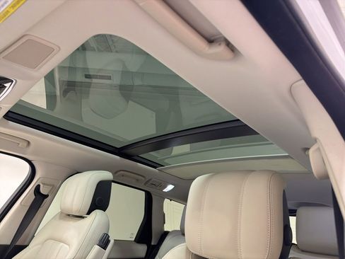 Used 2020 Land Rover Range Rover Sport HSE image 19