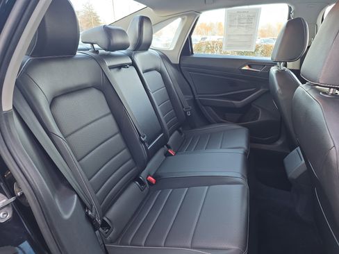 Used 2024 Volkswagen Jetta SE image 35