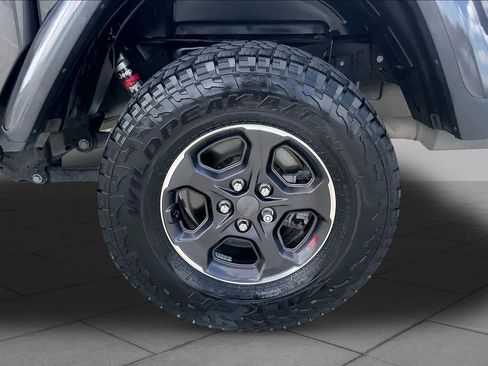 Used 2021 Jeep Gladiator Rubicon w/ LED Lighting Group AWD/4WD image 11