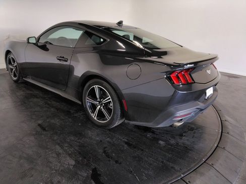 Used 2024 Ford Mustang Premium image 8