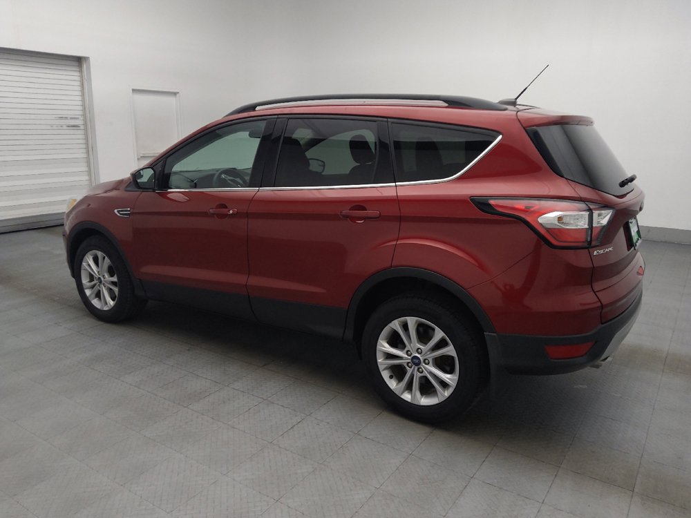 Used 2018 Ford Escape SE FWD image 3