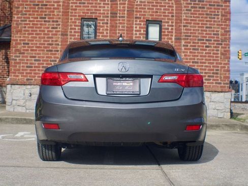 Used 2014 Acura ILX w/ Premium Package image 2