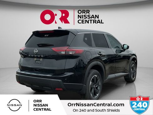 Used 2025 Nissan Rogue SV FWD image 5