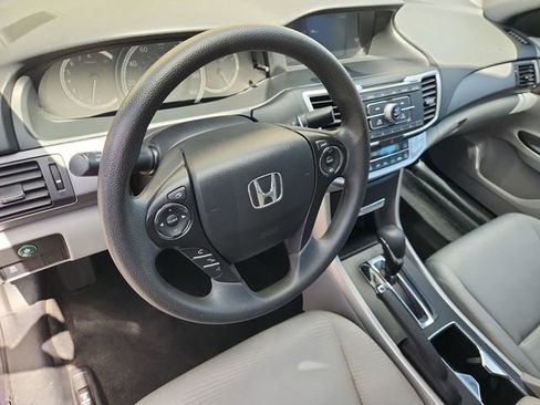 Used 2015 Honda Accord LX image 10