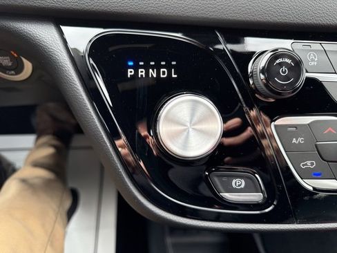 New 2026 Chrysler Voyager LX image 37