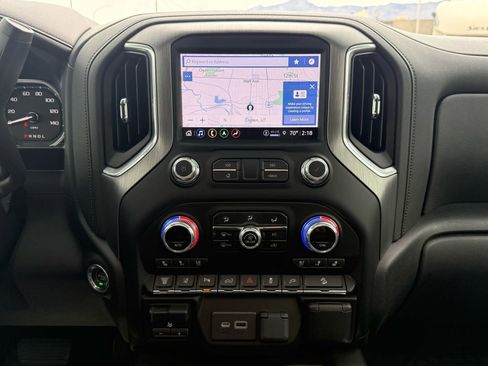 Used 2022 GMC Sierra 2500 Denali w/ Denali Ultimate Package AWD/4WD image 22