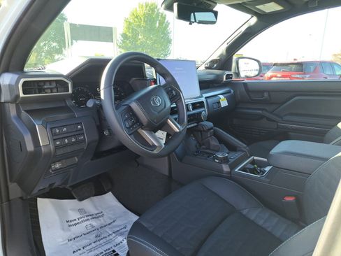 New 2025 Toyota 4Runner 4WD image 20