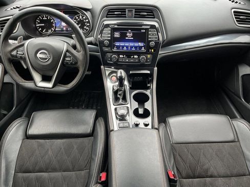Certified 2023 Nissan Maxima SR w/ Sport Mat Group image 2
