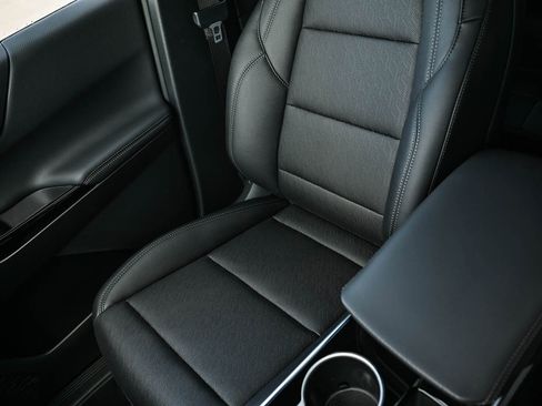 New 2026 Chevrolet Equinox LT w/ Convenience Package II image 26