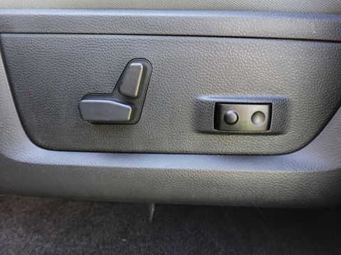 Used 2018 RAM 1500 Big Horn image 14