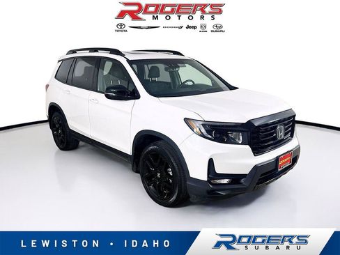 Used 2025 Honda Passport Black Edition image 1