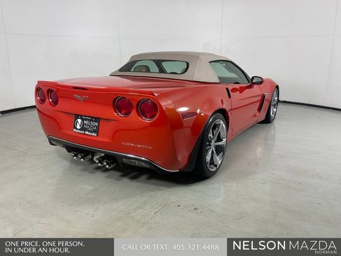 Used 2012 Chevrolet Corvette Grand Sport w/ 3LT Preferred Equipment Group RWD image 6