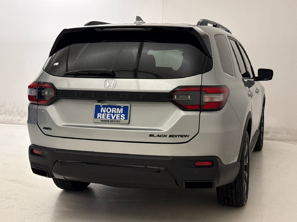 New 2026 Honda Pilot Black Edition image 9