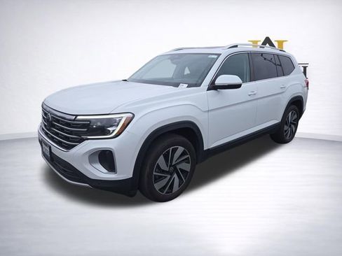 Used 2024 Volkswagen Atlas SEL AWD/4WD image 3