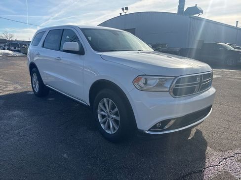 Used 2019 Dodge Durango SXT w/ 3rd Row Seating Group image 7