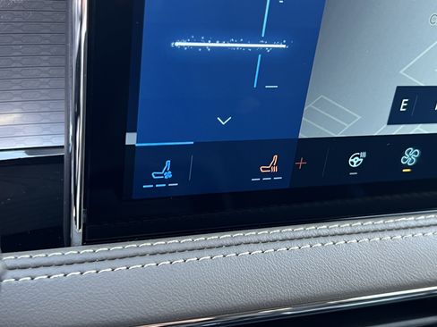 New 2025 Lincoln Corsair FWD w/ Equipment Group 101A image 20