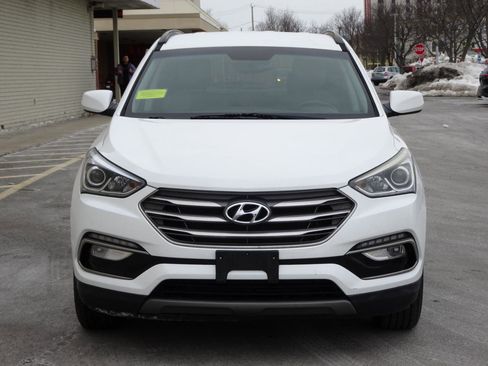 Used 2017 Hyundai Santa Fe Sport image 2