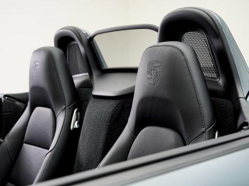Certified 2024 Porsche 718 Boxster RWD image 10